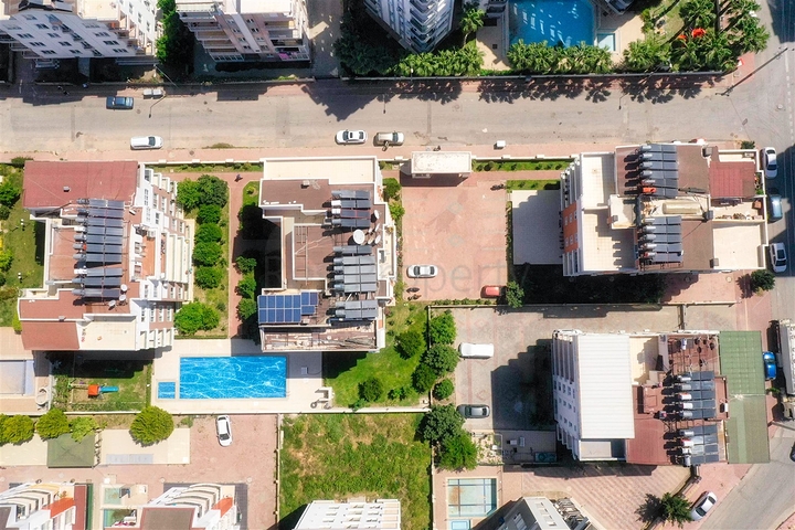 شقة ثانوية 2 + 1 في ليمان 750 م على البحر