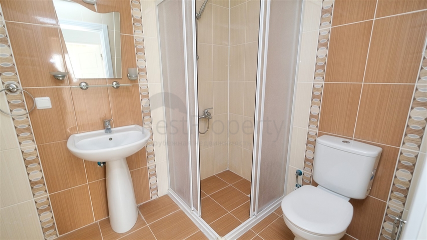 شقة ثانوية 2 + 1 في ليمان 750 م على البحر