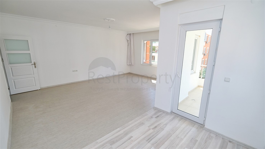 شقة ثانوية 2 + 1 في ليمان 750 م على البحر