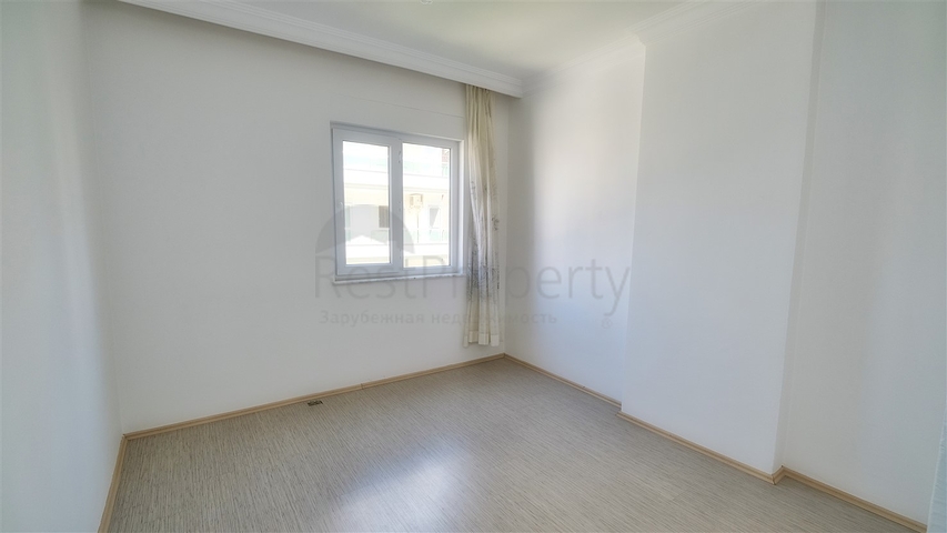 شقة ثانوية 2 + 1 في ليمان 750 م على البحر