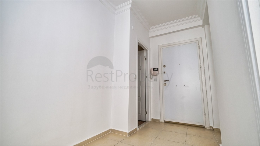 شقة ثانوية 2 + 1 في ليمان 750 م على البحر