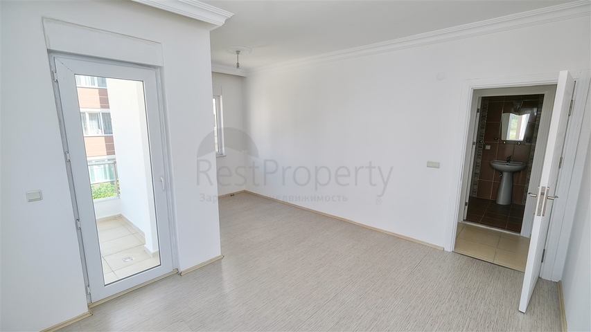 شقة ثانوية 2 + 1 في ليمان 750 م على البحر