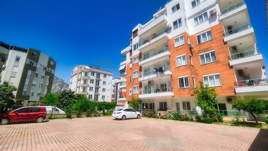 شقة ثانوية 2 + 1 في ليمان 750 م على البحر