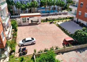 شقة ثانوية 2 + 1 في ليمان 750 م على البحر