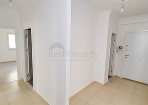 شقة ثانوية 2 + 1 في ليمان 750 م على البحر