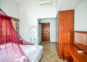 فيلا مستقلة - مسبح خاص - تصميم رائع 3 غرف وصالة - في فتهية 