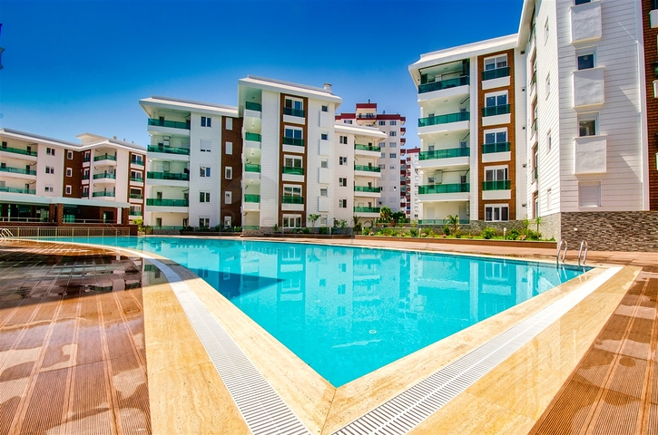 شقة بغرفتي نوم في مجمع جديد في كونيالتي أنطاليا