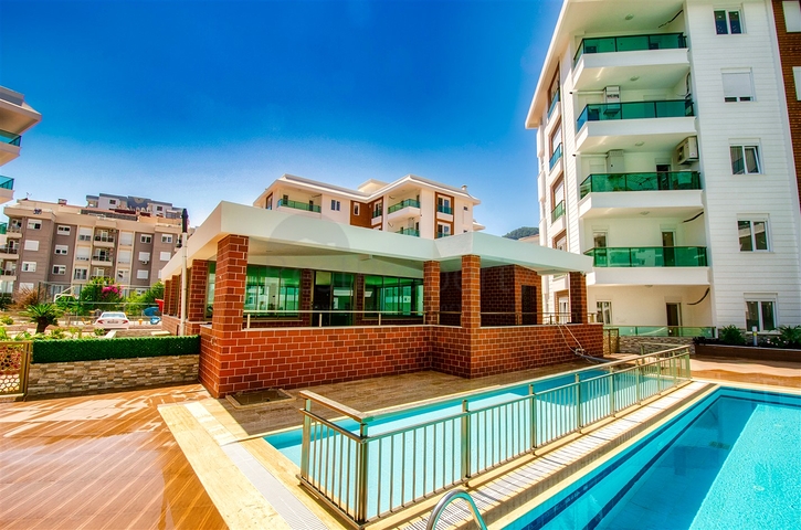 شقة بغرفتي نوم في مجمع جديد في كونيالتي أنطاليا