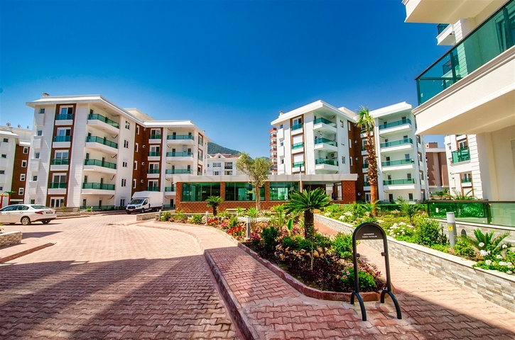 شقة بغرفتي نوم في مجمع جديد في كونيالتي أنطاليا