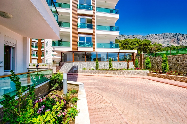 شقة بغرفتي نوم في مجمع جديد في كونيالتي أنطاليا