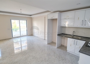 شقة بغرفتي نوم في مجمع جديد في كونيالتي أنطاليا