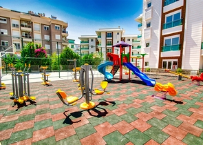 شقة بغرفتي نوم في مجمع جديد في كونيالتي أنطاليا