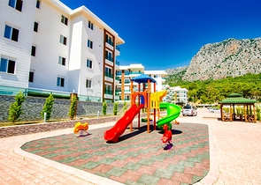 شقة بغرفتي نوم في مجمع جديد في كونيالتي أنطاليا