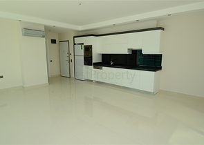 ضمن مجمع فاخر على البحر مباشرة -شقة 1+1 -في كارجي جاك / الانيا 