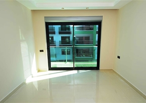 ضمن مجمع فاخر على البحر مباشرة -شقة 1+1 -في كارجي جاك / الانيا 