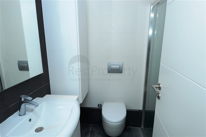 للبيع بشكل مستعجل !! شقة 2 غرفة وصالة ضمن مجمع فاخر على البحر - في كارجي جاك / الانيا 