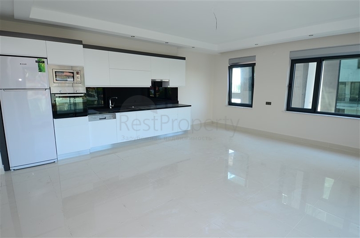 للبيع بشكل مستعجل !! شقة 2 غرفة وصالة ضمن مجمع فاخر على البحر - في كارجي جاك / الانيا 