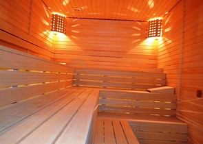 للبيع بشكل مستعجل !! شقة 2 غرفة وصالة ضمن مجمع فاخر على البحر - في كارجي جاك / الانيا 