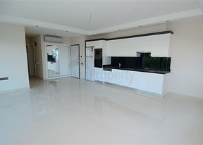 للبيع بشكل مستعجل !! شقة 2 غرفة وصالة ضمن مجمع فاخر على البحر - في كارجي جاك / الانيا 