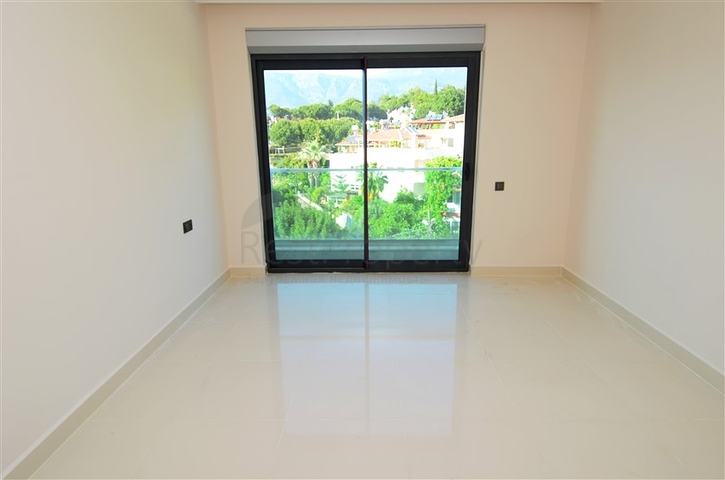 اطلالة بحر -شقة 2 غرفة وصالة -ضمن مجمع 5 نجوم في كارجي جاك / الانيا 