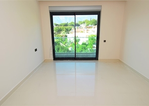 اطلالة بحر -شقة 2 غرفة وصالة -ضمن مجمع 5 نجوم في كارجي جاك / الانيا 