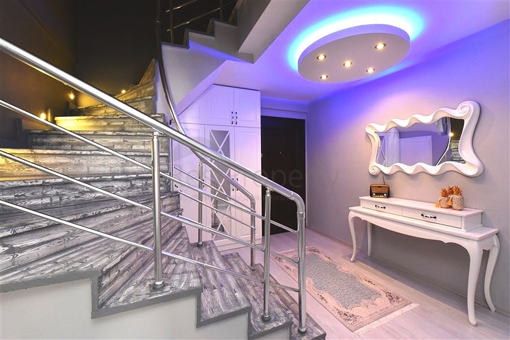 دوبلكس فاخرة -3 غرف وصالة -مفروشة -في جيكجلي  / الانيا 