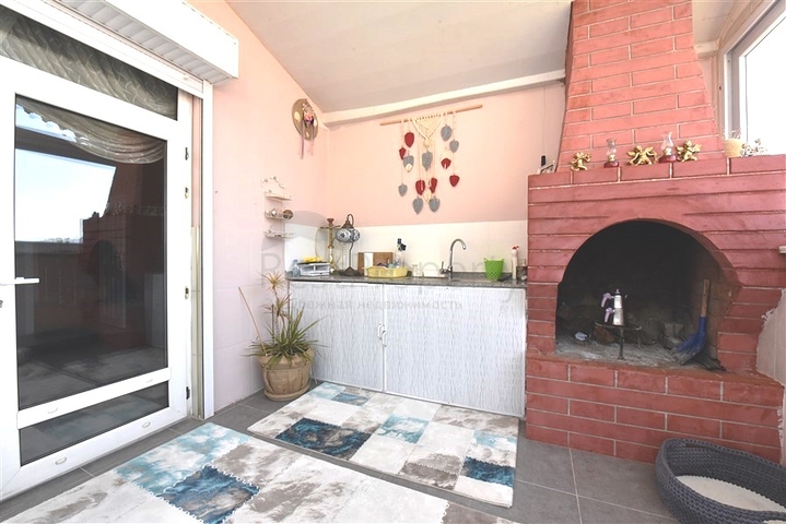 دوبلكس فاخرة -3 غرف وصالة -مفروشة -في جيكجلي  / الانيا 