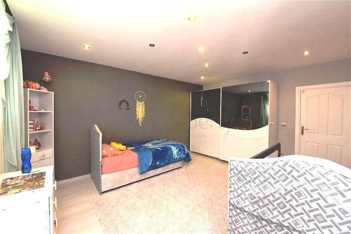 دوبلكس فاخرة -3 غرف وصالة -مفروشة -في جيكجلي  / الانيا 