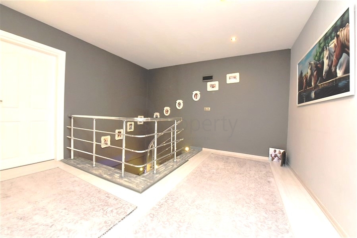 دوبلكس فاخرة -3 غرف وصالة -مفروشة -في جيكجلي  / الانيا 