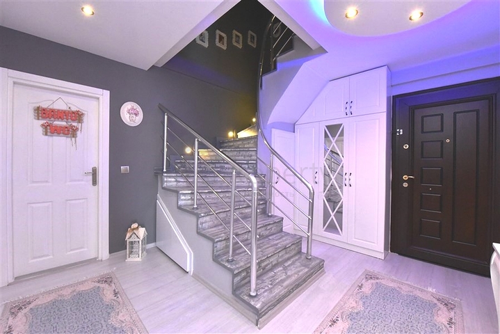 دوبلكس فاخرة -3 غرف وصالة -مفروشة -في جيكجلي  / الانيا 