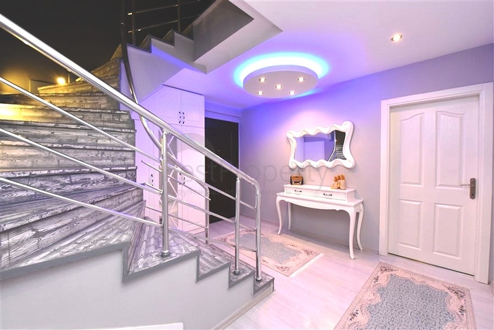 دوبلكس فاخرة -3 غرف وصالة -مفروشة -في جيكجلي  / الانيا 