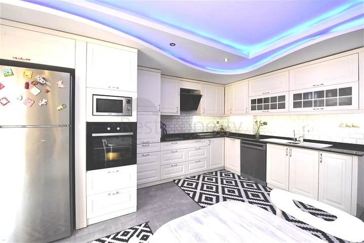 دوبلكس فاخرة -3 غرف وصالة -مفروشة -في جيكجلي  / الانيا 