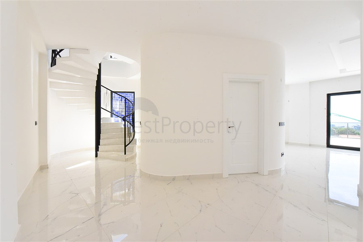 اطلالة بحر -فيلا فاخرة - 3 غرف وصالة -مسبح خاص -في كارجي جاك / الانيا 