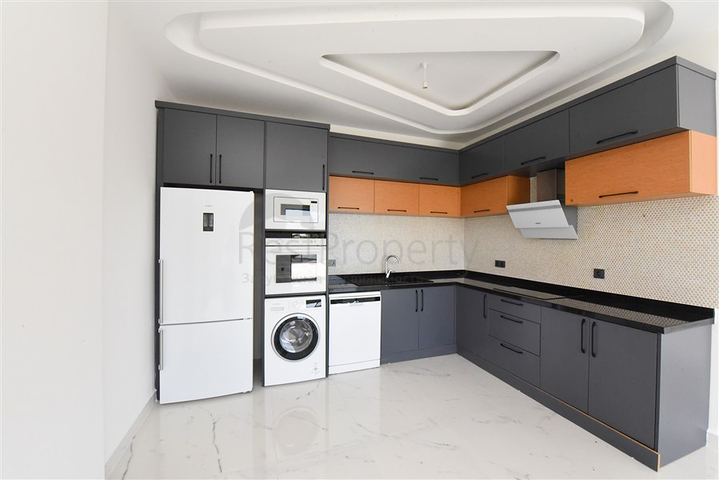 اطلالة بحر -فيلا فاخرة - 3 غرف وصالة -مسبح خاص -في كارجي جاك / الانيا 