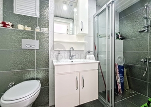 شقة 2 غرفة وصالة -مفروشة -ضمن مجمع يضم خدمات -في افسلار / الانيا