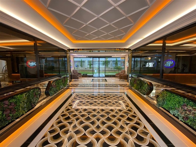 مجمع سكني فاخر -شقة غرفة وصالة -في مهموتلار / الانيا 