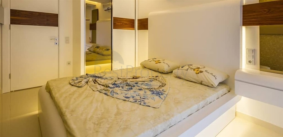 مجمع فاخر في مركز المدينة -شقة غرفة وصالة مفروشة -في الانيا 