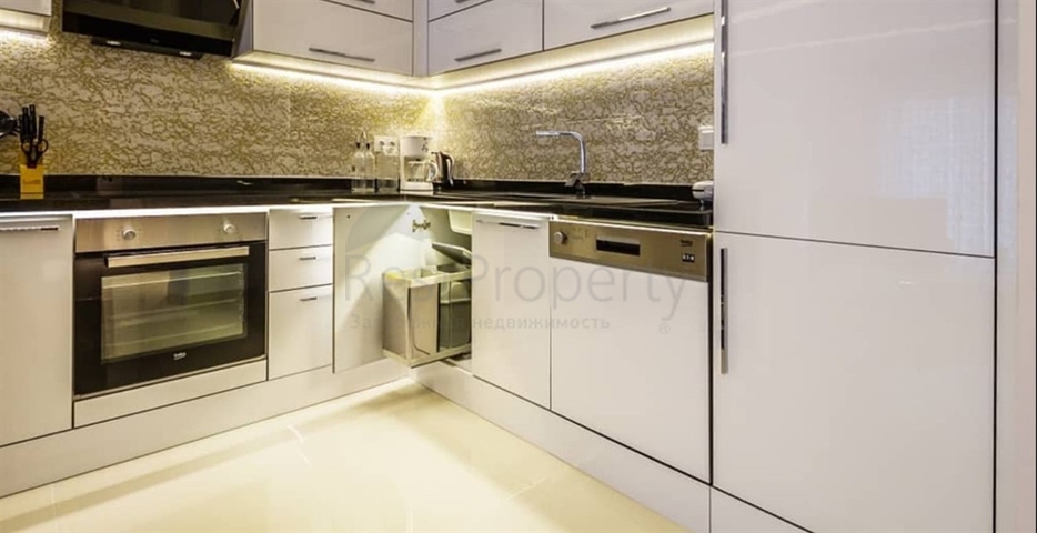 مجمع فاخر في مركز المدينة -شقة غرفة وصالة مفروشة -في الانيا 