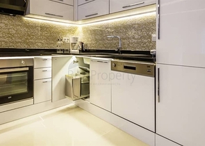 مجمع فاخر في مركز المدينة -شقة غرفة وصالة مفروشة -في الانيا 