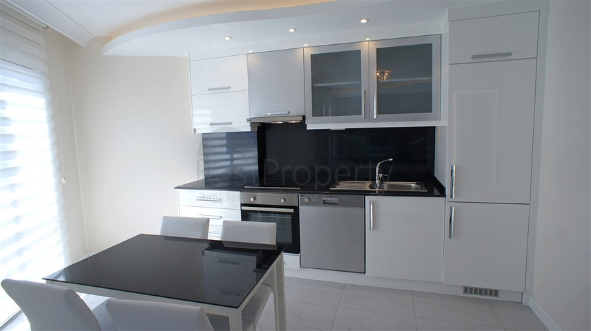 في مركز المدينة -ضمن مجمع يضم كافة الخدمات -دوبلكس 2غرفة وصالة -في مدينة الانيا 