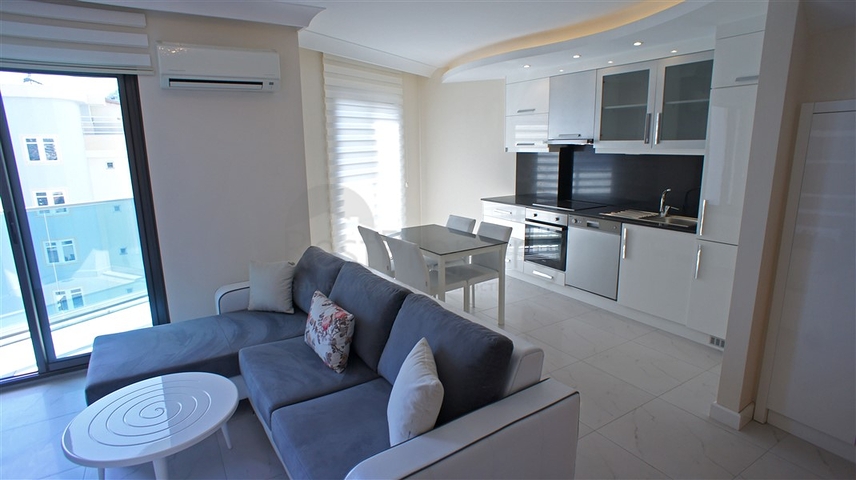 في مركز المدينة -ضمن مجمع يضم كافة الخدمات -دوبلكس 2غرفة وصالة -في مدينة الانيا 