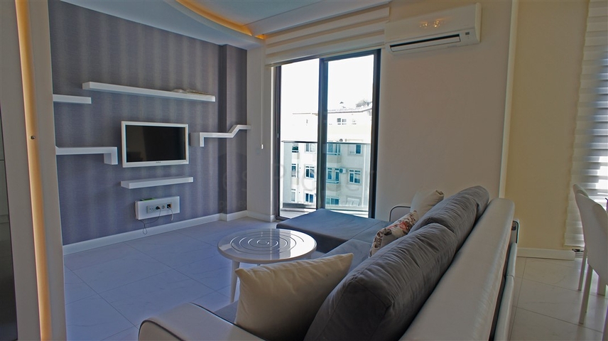 في مركز المدينة -ضمن مجمع يضم كافة الخدمات -دوبلكس 2غرفة وصالة -في مدينة الانيا 