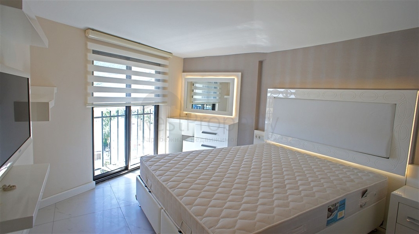 في مركز المدينة -ضمن مجمع يضم كافة الخدمات -دوبلكس 2غرفة وصالة -في مدينة الانيا 