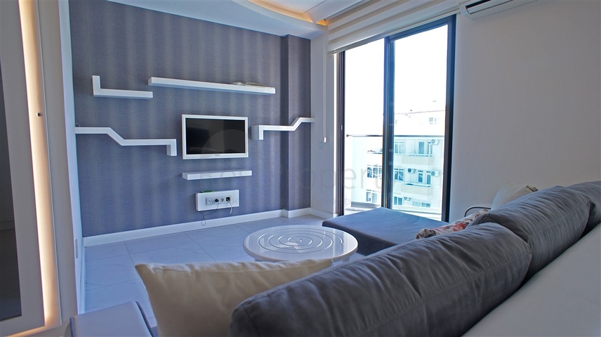 في مركز المدينة -ضمن مجمع يضم كافة الخدمات -دوبلكس 2غرفة وصالة -في مدينة الانيا 