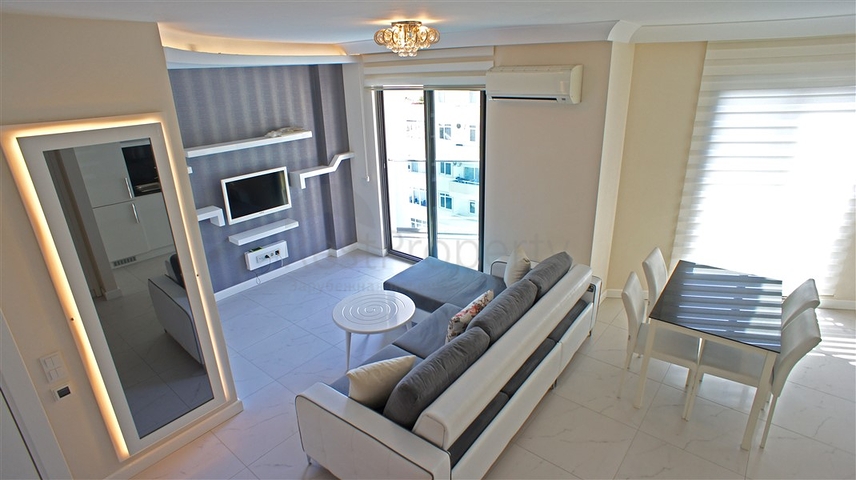 في مركز المدينة -ضمن مجمع يضم كافة الخدمات -دوبلكس 2غرفة وصالة -في مدينة الانيا 