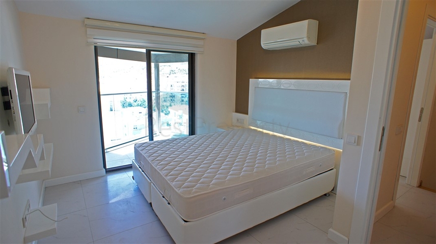 في مركز المدينة -ضمن مجمع يضم كافة الخدمات -دوبلكس 2غرفة وصالة -في مدينة الانيا 