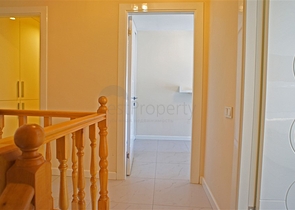 في مركز المدينة -ضمن مجمع يضم كافة الخدمات -دوبلكس 2غرفة وصالة -في مدينة الانيا 