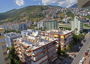 في مركز المدينة -ضمن مجمع يضم كافة الخدمات -دوبلكس 2غرفة وصالة -في مدينة الانيا 