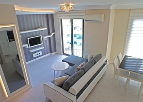 في مركز المدينة -ضمن مجمع يضم كافة الخدمات -دوبلكس 2غرفة وصالة -في مدينة الانيا 