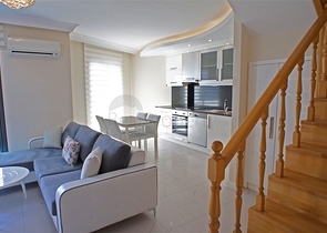 في مركز المدينة -ضمن مجمع يضم كافة الخدمات -دوبلكس 2غرفة وصالة -في مدينة الانيا 